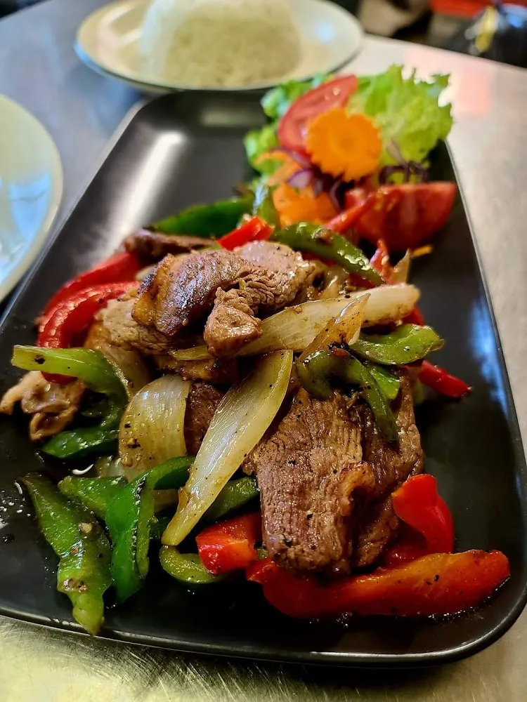 Magret de Canard Sauté Au Poivre Noir